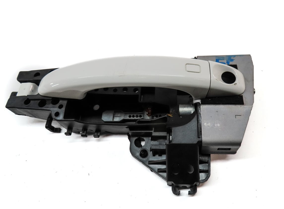 Thumbnail 4: 2015-2018 AUDI Q3 (8U) LEFT FRONT DRIVER DOOR HANDLE (White)