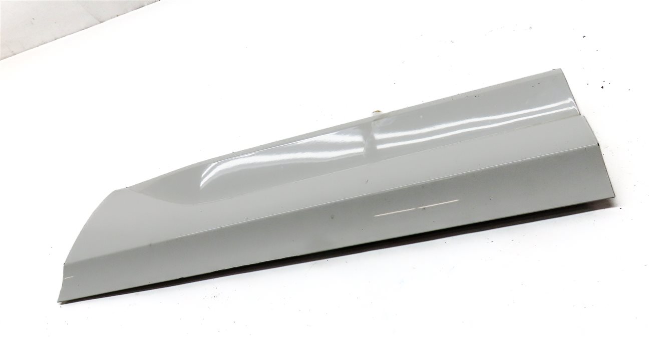 Thumbnail 3: 16-18 AUDI Q3 8U REAR LEFT LOWER DOOR TRIM MOULDING (White)
