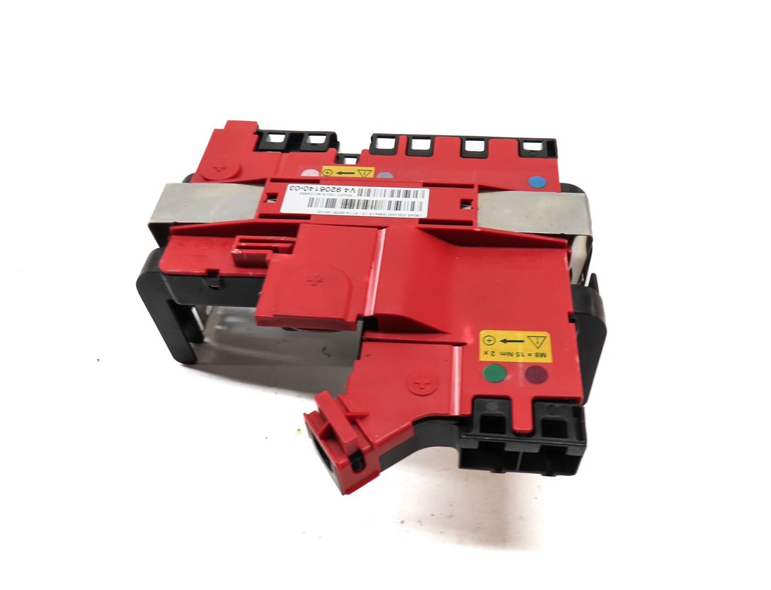 Thumbnail 4: 2011 BMW X3 (F25) 3.0L (N52) POSITIVE BATTERY POWER JUNCTION DISTRIBUTION PLATE