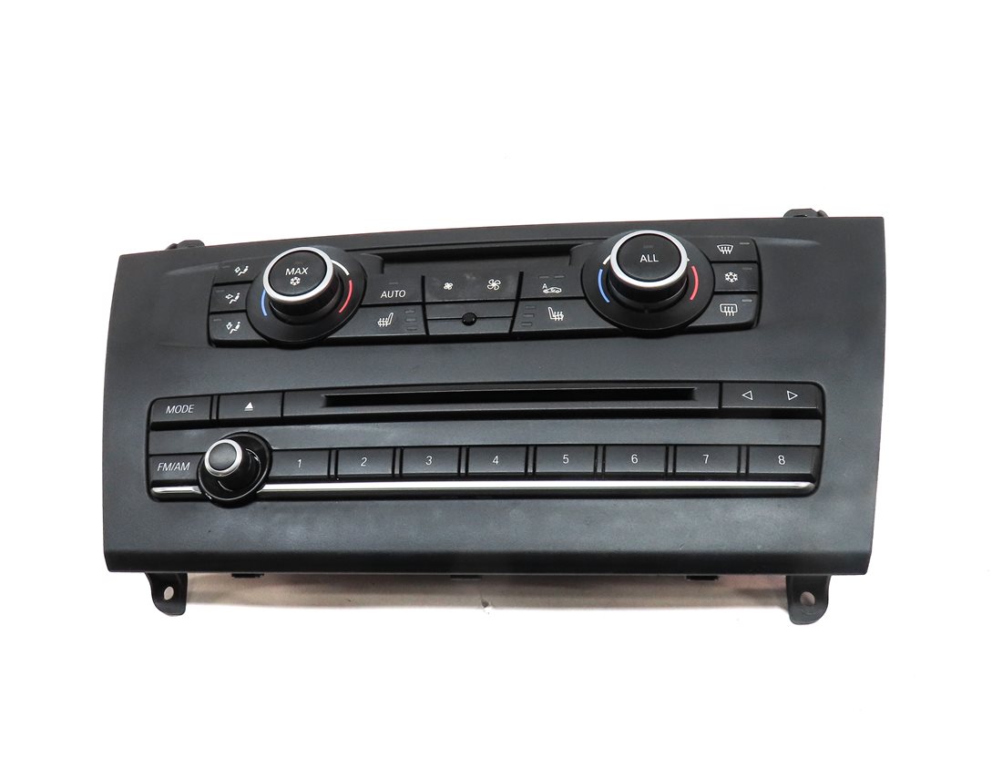 Thumbnail 2: 11-14 BMW X3 (F25) FRONT HEATER A/C TEMPERATURE CLIMATE w/ RADIO CONTROL & TRIM