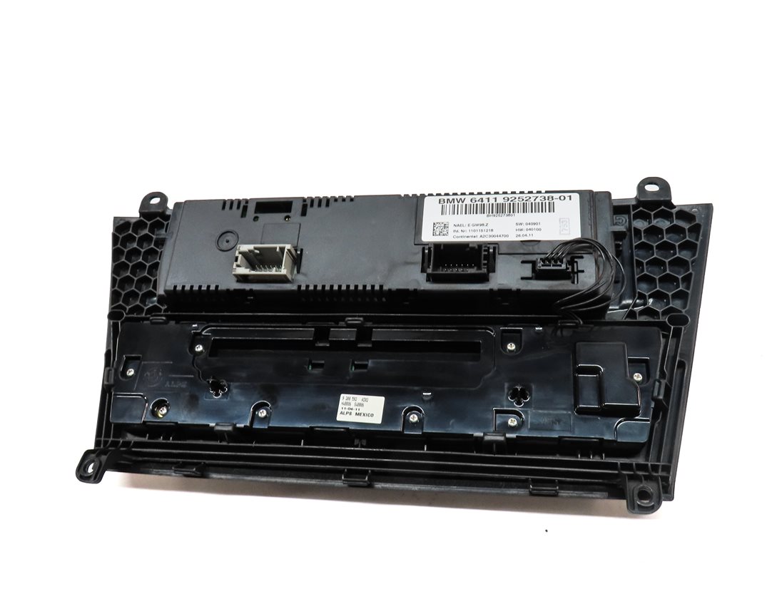 Thumbnail 5: 11-14 BMW X3 (F25) FRONT HEATER A/C TEMPERATURE CLIMATE w/ RADIO CONTROL & TRIM