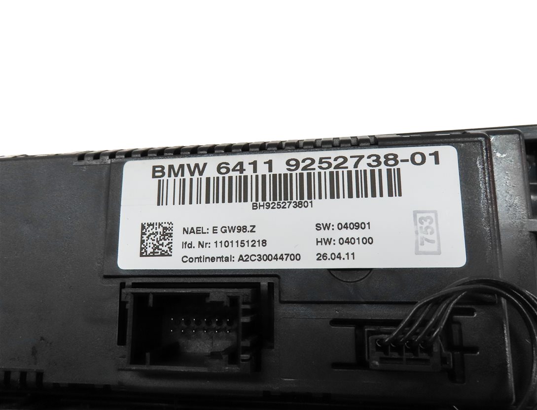 Thumbnail 6: 11-14 BMW X3 (F25) FRONT HEATER A/C TEMPERATURE CLIMATE w/ RADIO CONTROL & TRIM