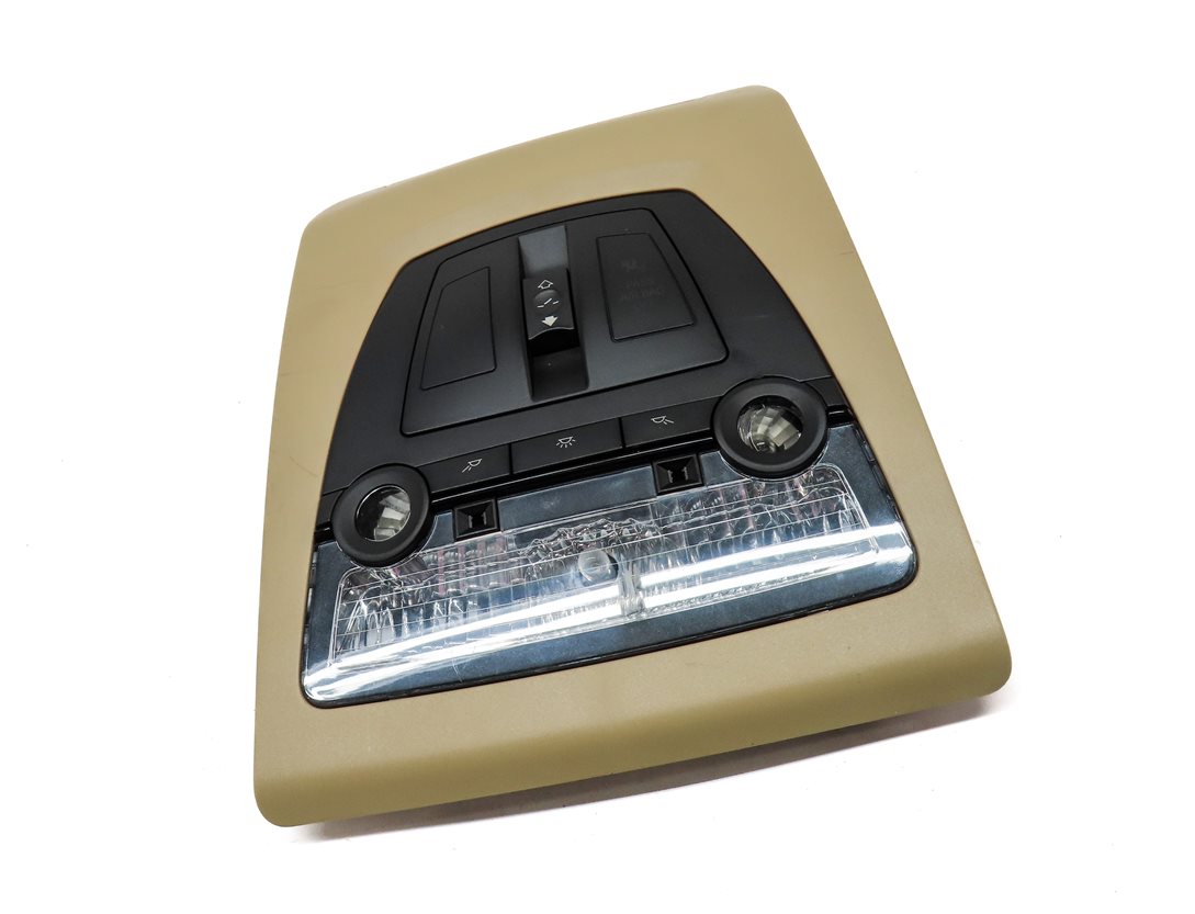Thumbnail 3: 2011 BMW X3 (F25) FRONT OVERHEAD DOME MAP LIGHT LAMP w/ SUNROOF SWITCHES (Beige)