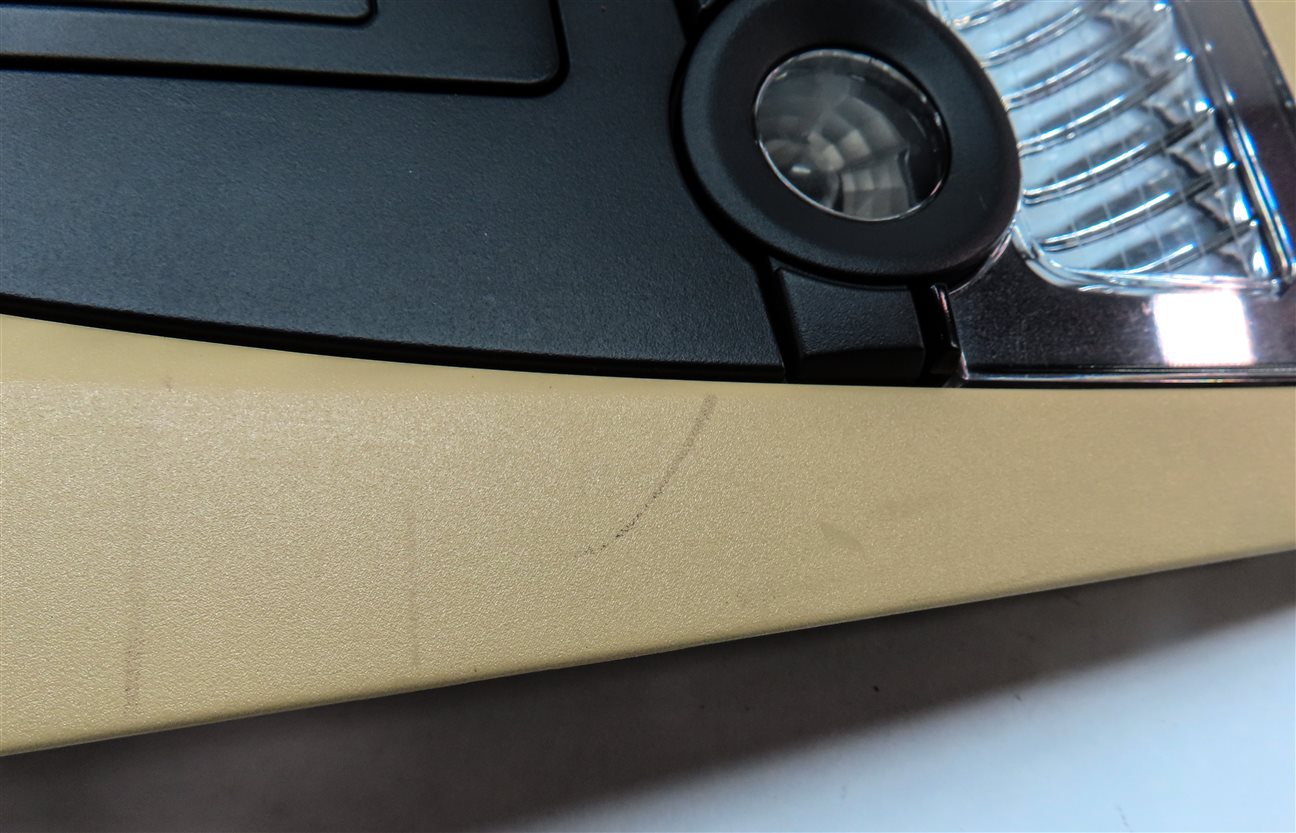Thumbnail 8: 2011 BMW X3 (F25) FRONT OVERHEAD DOME MAP LIGHT LAMP w/ SUNROOF SWITCHES (Beige)
