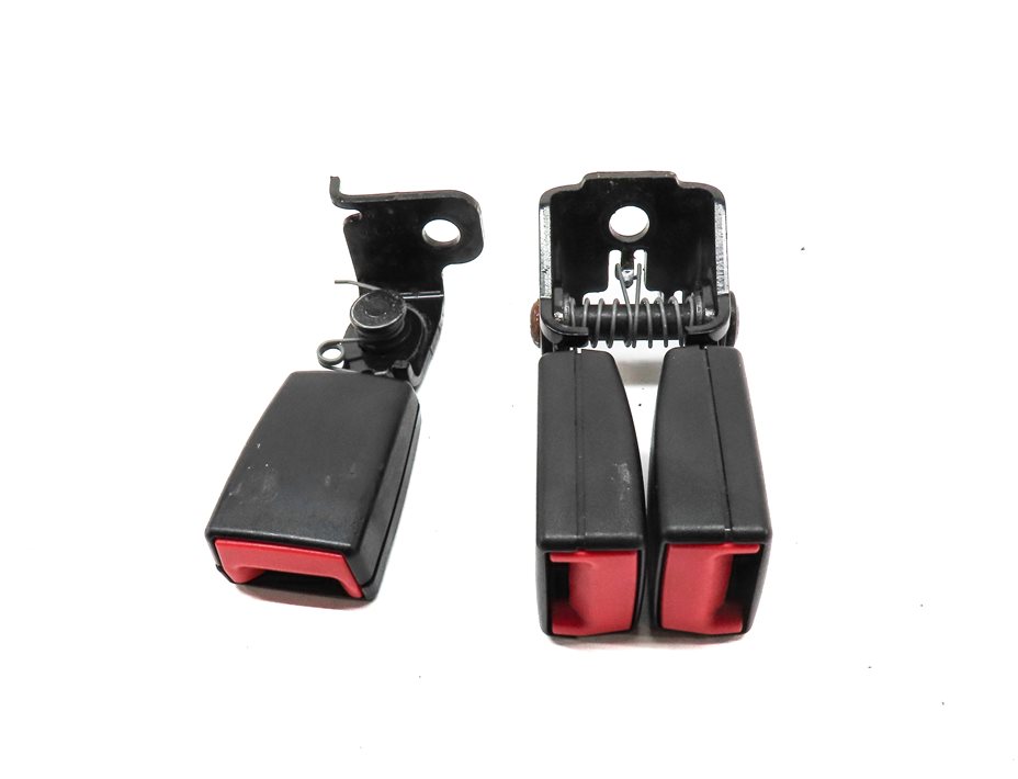 Thumbnail 2: 11 BMW X3 (F25) REAR LEFT CENTER RIGHT SEAT SEATBELT BUCKLE RECEIVER SET (BLACK)