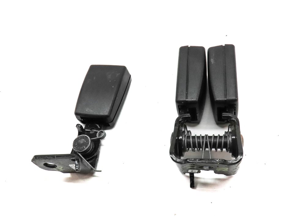 Thumbnail 4: 11 BMW X3 (F25) REAR LEFT CENTER RIGHT SEAT SEATBELT BUCKLE RECEIVER SET (BLACK)