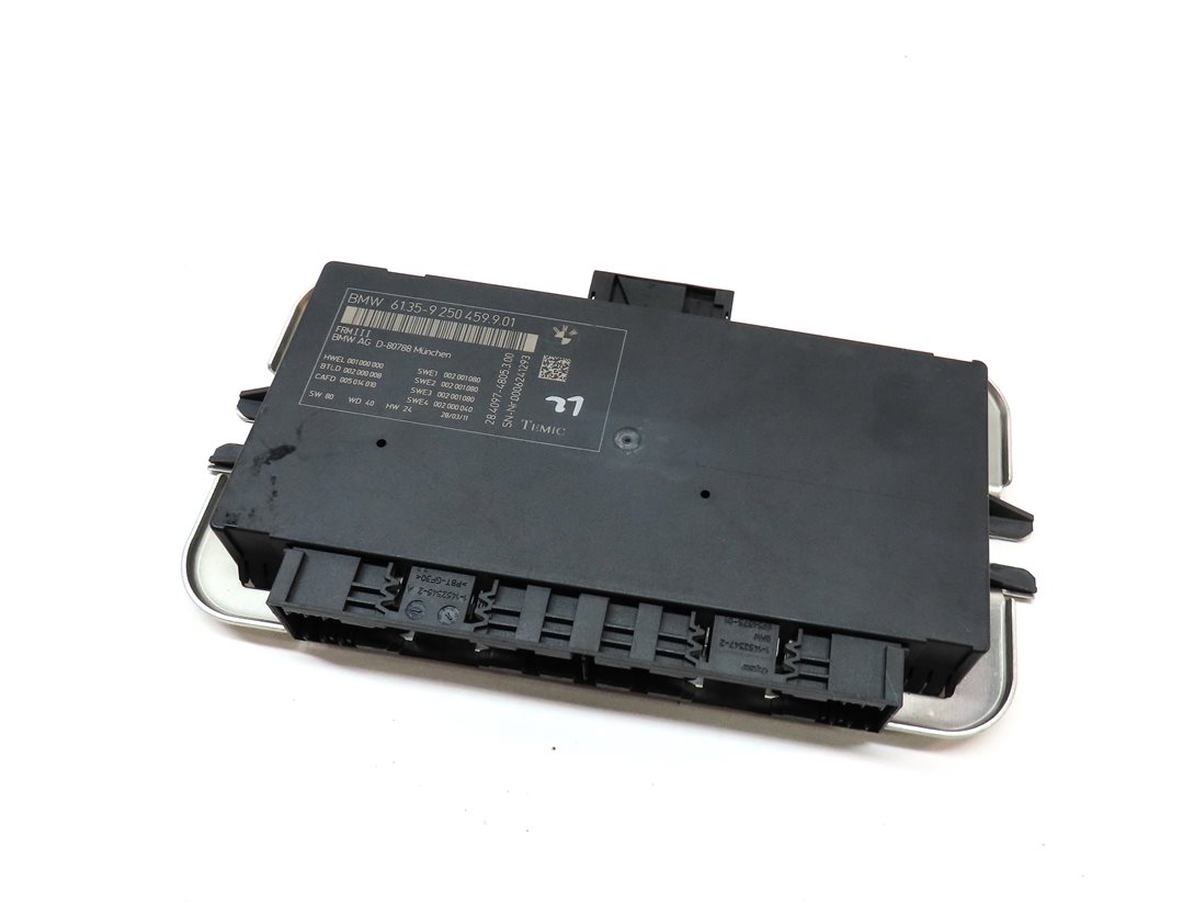 10-17 BMW 5 6 7 M5 X3 X4 (F06 F10 F12 F25 F26) FRM III BODY LIGHT CONTROL MODULE