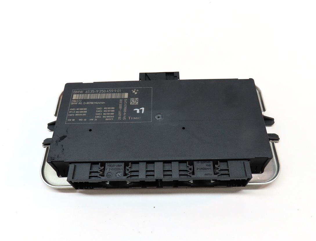 Thumbnail 2: 10-17 BMW 5 6 7 M5 X3 X4 (F06 F10 F12 F25 F26) FRM III BODY LIGHT CONTROL MODULE