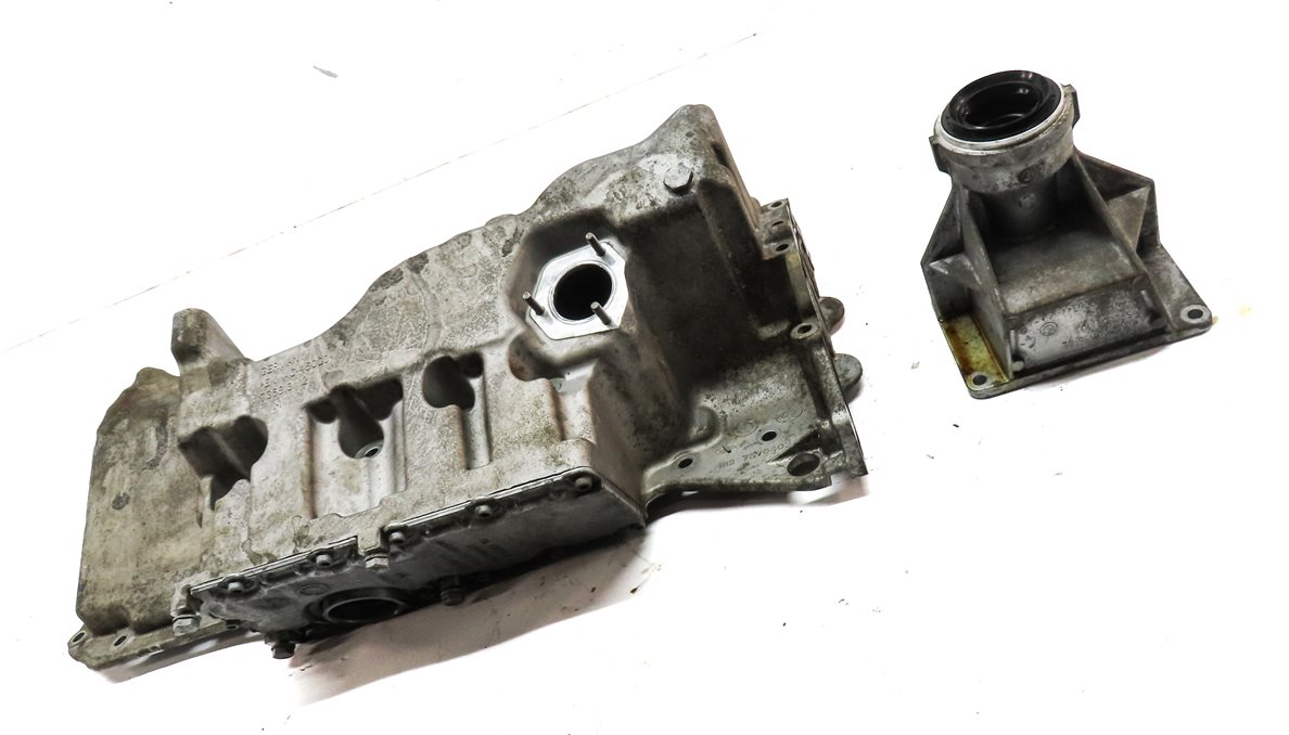 Thumbnail 3: 2011-2018 BMW 335Xi X3 X4 (F25 F26 F30) Xi AWD 3.0L N52 N55 TURBO ENGINE OIL PAN