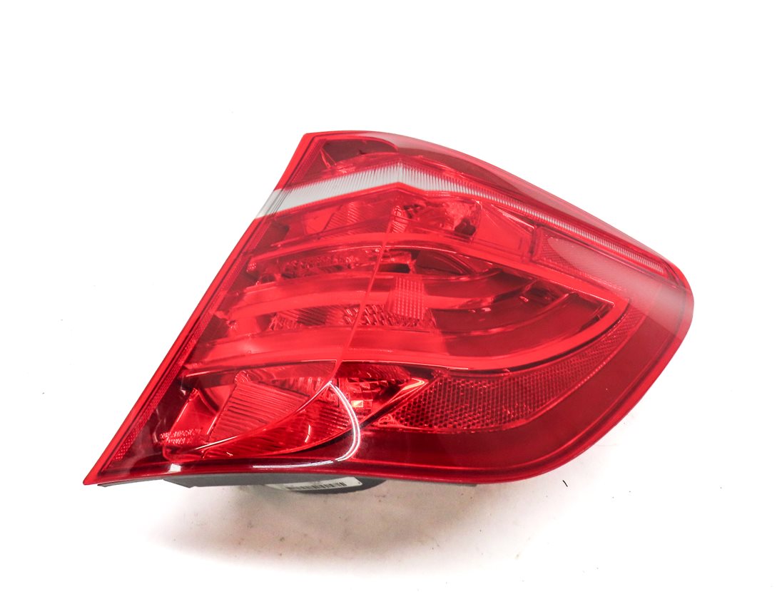11-17 BMW X3 (F25) RIGHT PASSENGER OUTER INCANDESCENT TAILLIGHT LAMP (OPT 522)