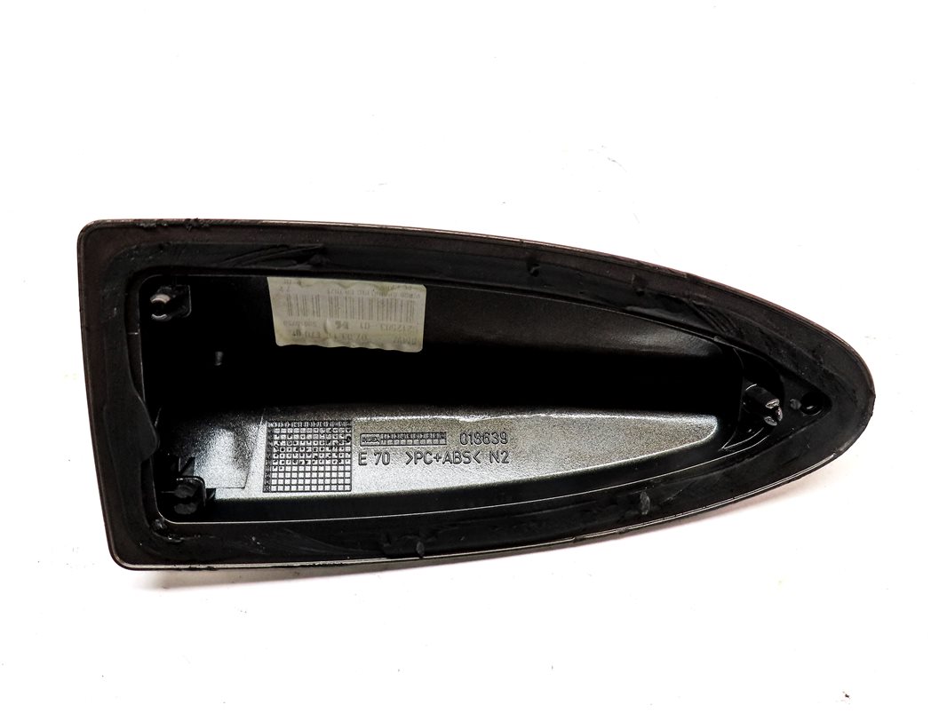 Thumbnail 6: 2011 BMW X3 (F25) REAR ROOF RADIO SHARK FIN ANTENNA COVER (Bronze)