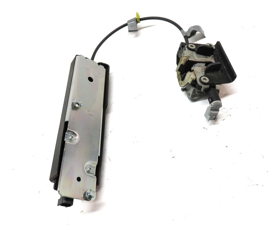 Thumbnail 3: 2008 LAND ROVER LR3 (L319) REAR HATCH TAILGATE TRUNK LOCK LATCH w/ ACTUATOR
