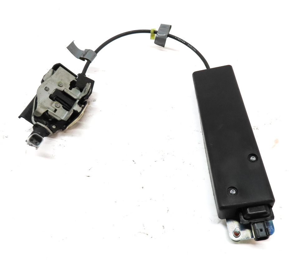 Thumbnail 4: 2008 LAND ROVER LR3 (L319) REAR HATCH TAILGATE TRUNK LOCK LATCH w/ ACTUATOR