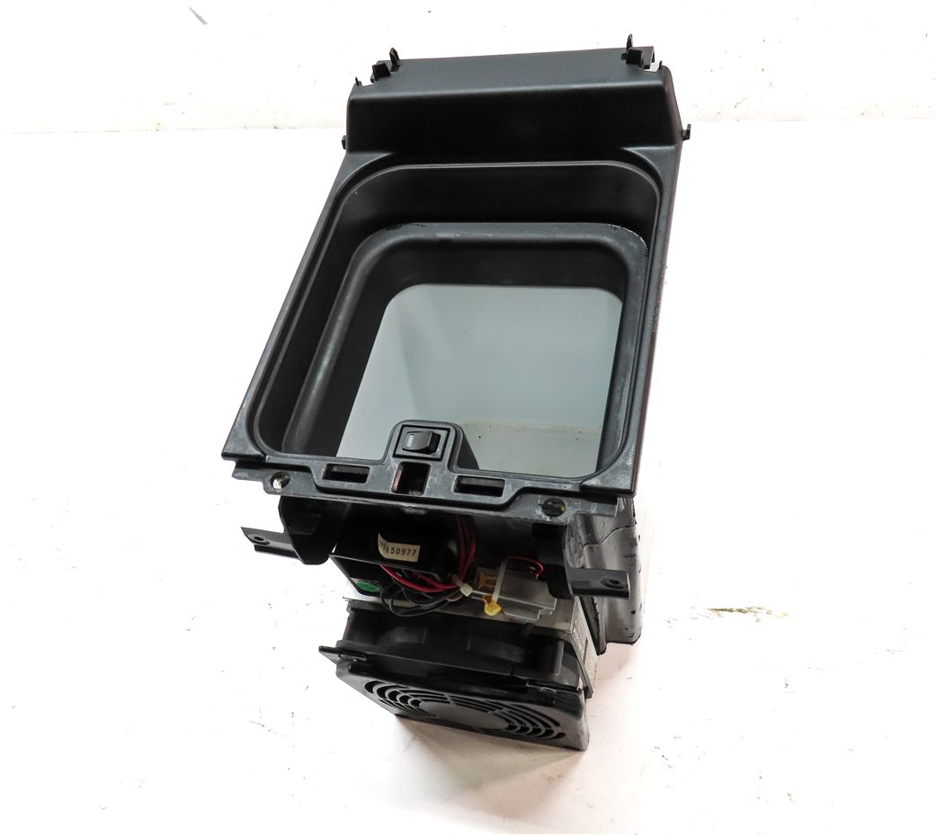 Thumbnail 2: 2005-2009 LAND ROVER LR3 - CENTER CONSOLE STORAGE REFRIGERATOR COOLER FRIDGE