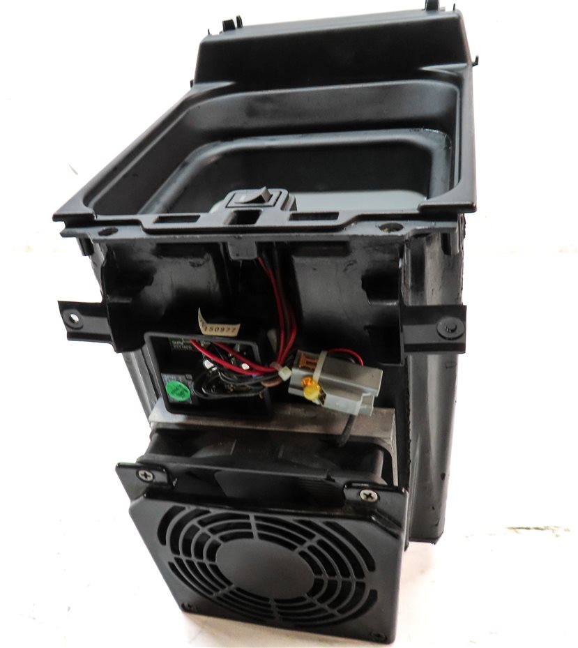 Thumbnail 4: 2005-2009 LAND ROVER LR3 - CENTER CONSOLE STORAGE REFRIGERATOR COOLER FRIDGE