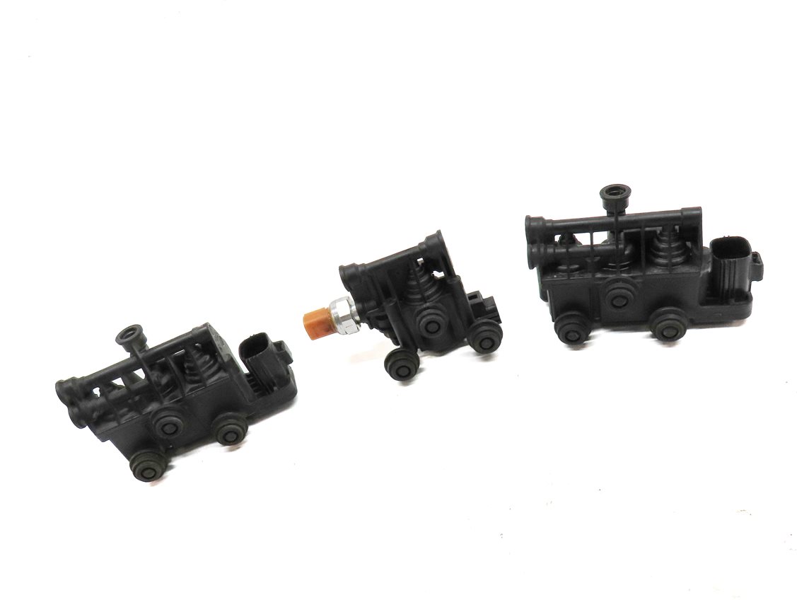 Thumbnail 3: 2008 LAND ROVER LR3 (L319) AIR SUSPENSION TRANSFER RELIEF VALVE SET 3