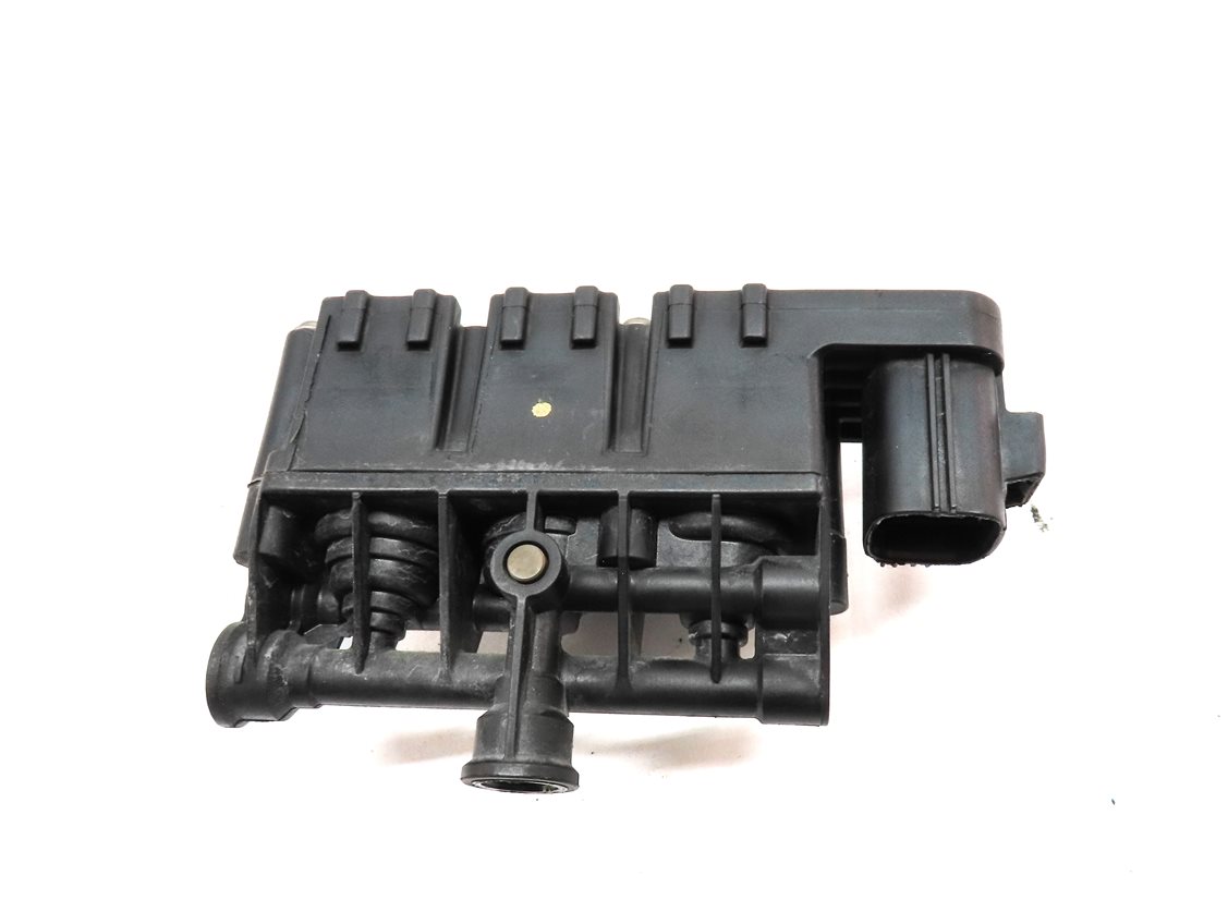 Thumbnail 5: 2008 LAND ROVER LR3 (L319) AIR SUSPENSION TRANSFER RELIEF VALVE SET 3