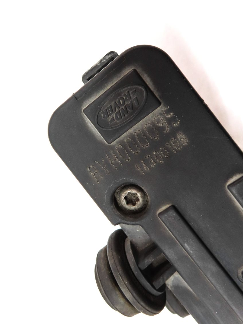 Thumbnail 6: 2008 LAND ROVER LR3 (L319) AIR SUSPENSION TRANSFER RELIEF VALVE SET 3