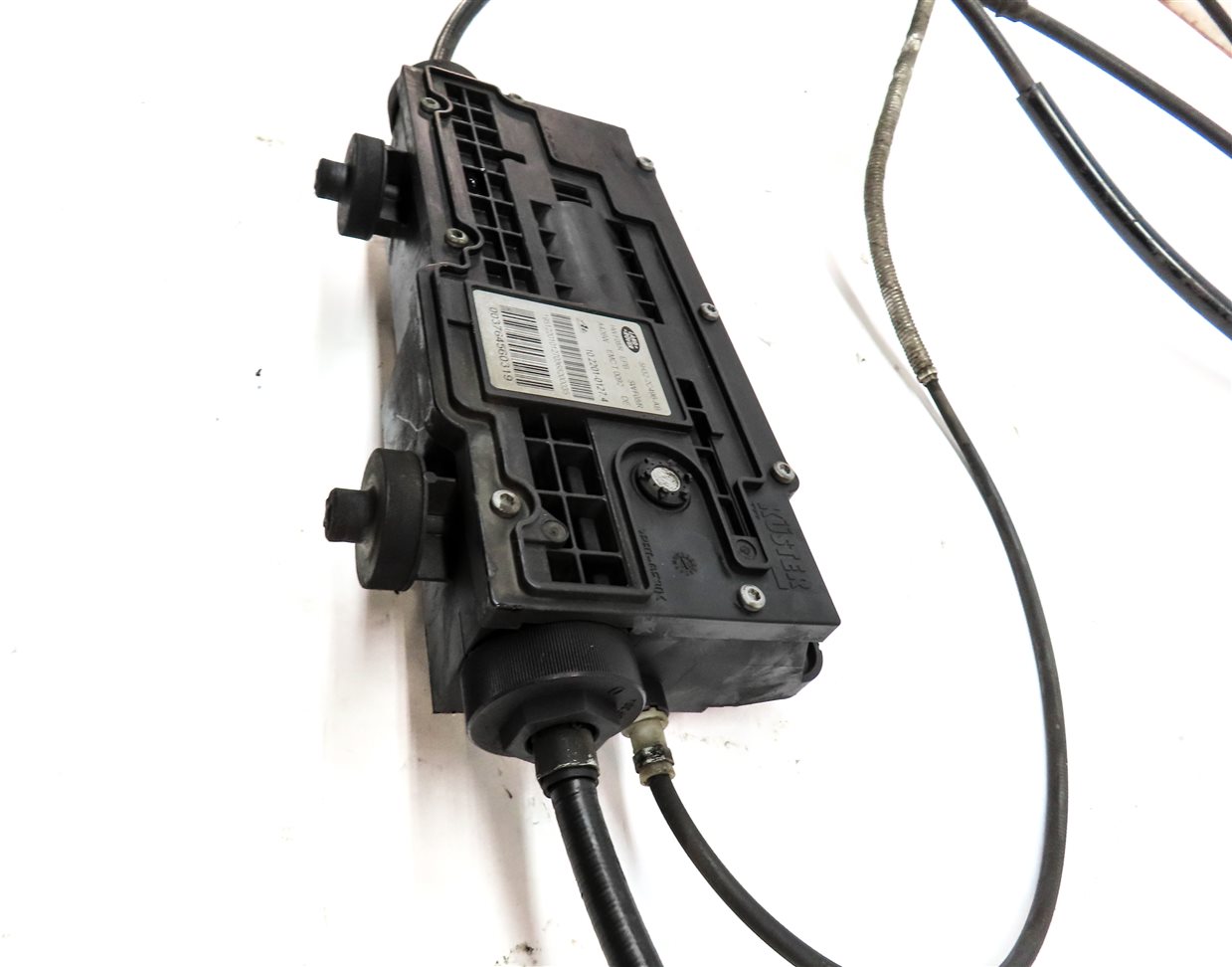 Thumbnail 6: 2008 LAND ROVER LR3 (L319) EMERGENCY HILL PARKING E-BRAKE ACTUATOR w/ CABLES