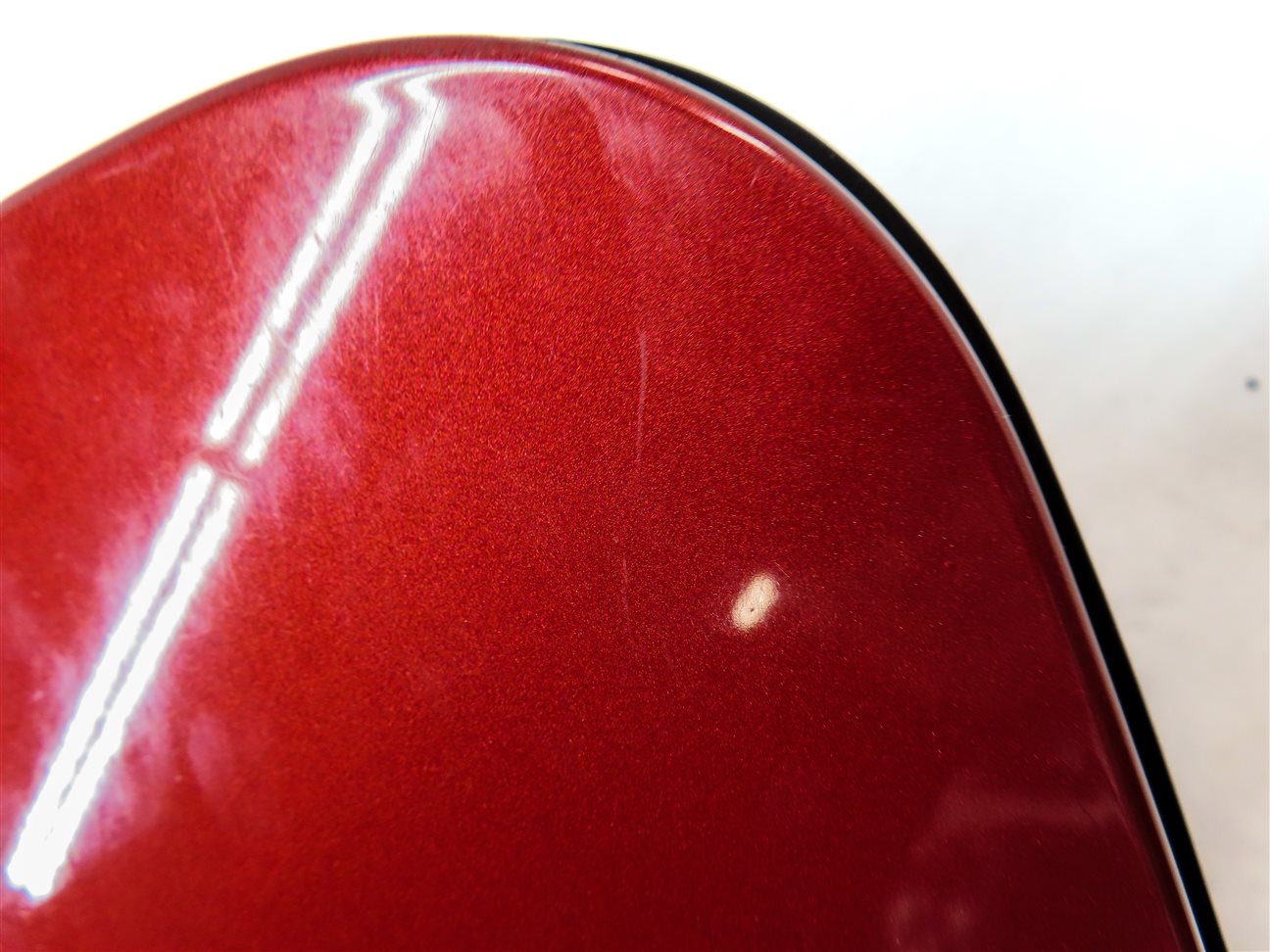 Thumbnail 7: 05-16 LR3 LR4 RANGE ROVER SPORT L320 FUEL TANK DOOR w/ HOUSING ASSEMBLY (Red)