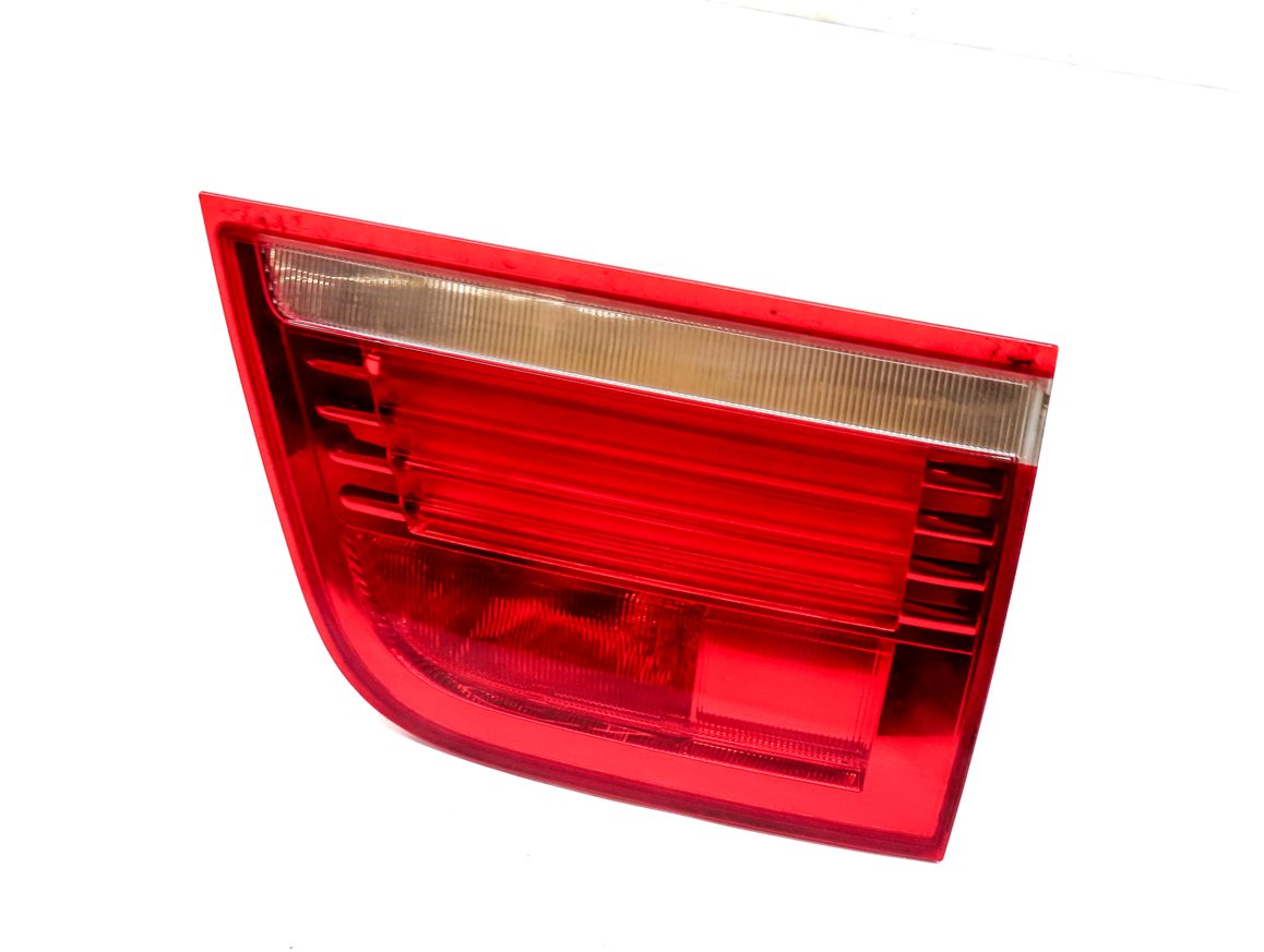2007-2010 BMW X5 X5M (E70) RIGHT PASSENGER REAR INNER TRUNK TAILLIGHT LIGHT LAMP