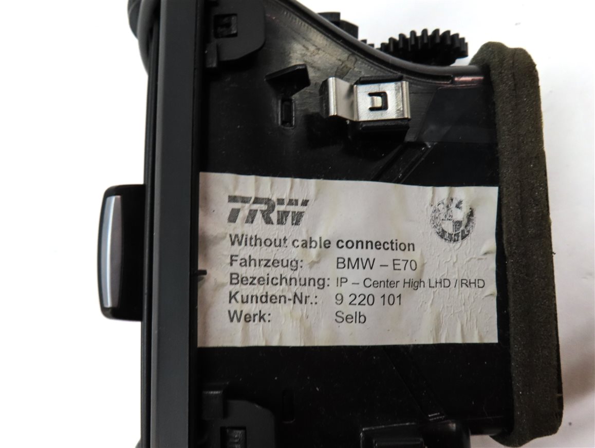 Thumbnail 6: 2010 BMW X5 (E70) FRONT CENTER DASH HVAC A/C HEATER AIR VENT (BLACK)