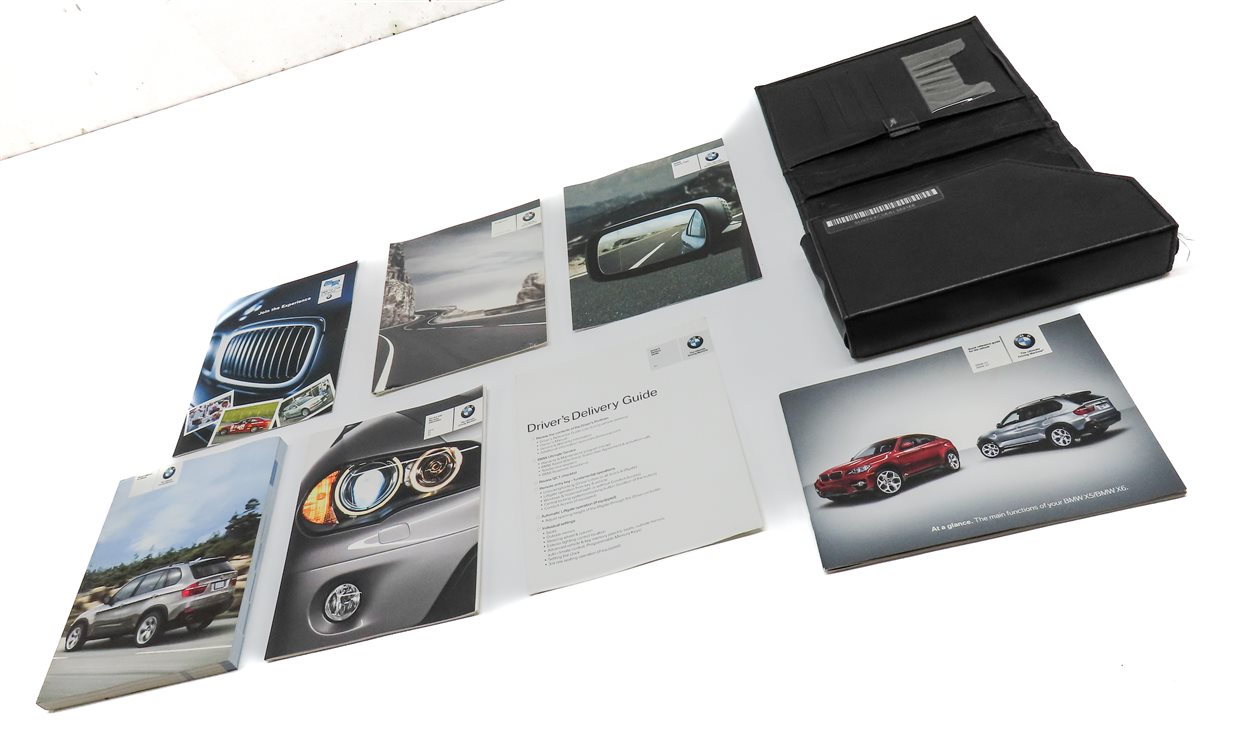Thumbnail 3: 2010 BMW X5 (E70) OWNERS MANUAL BOOKLET SET 7 w/ CARRYING CARRY CASE