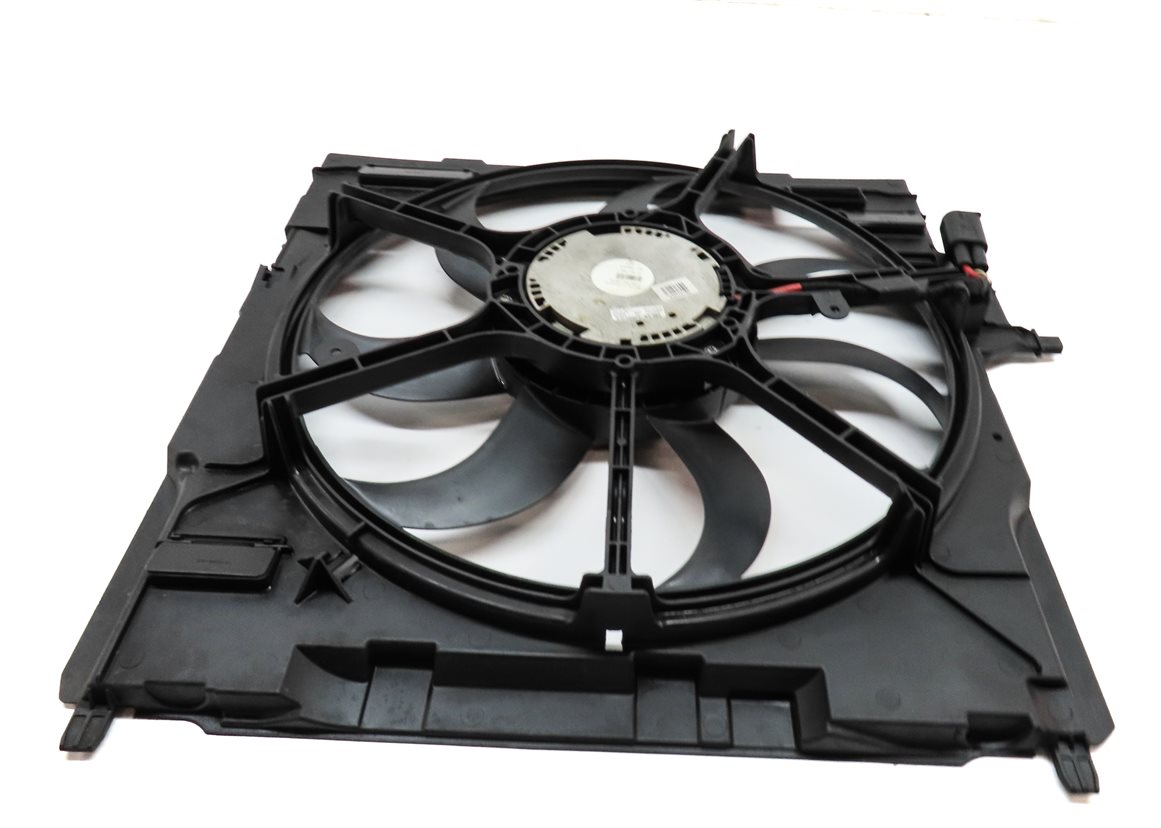 Thumbnail 5: 2007-2010 BMW X5 (E70) RADIATIOR COOLING FAN MOTOR w/ SHROUD (600 WATT)