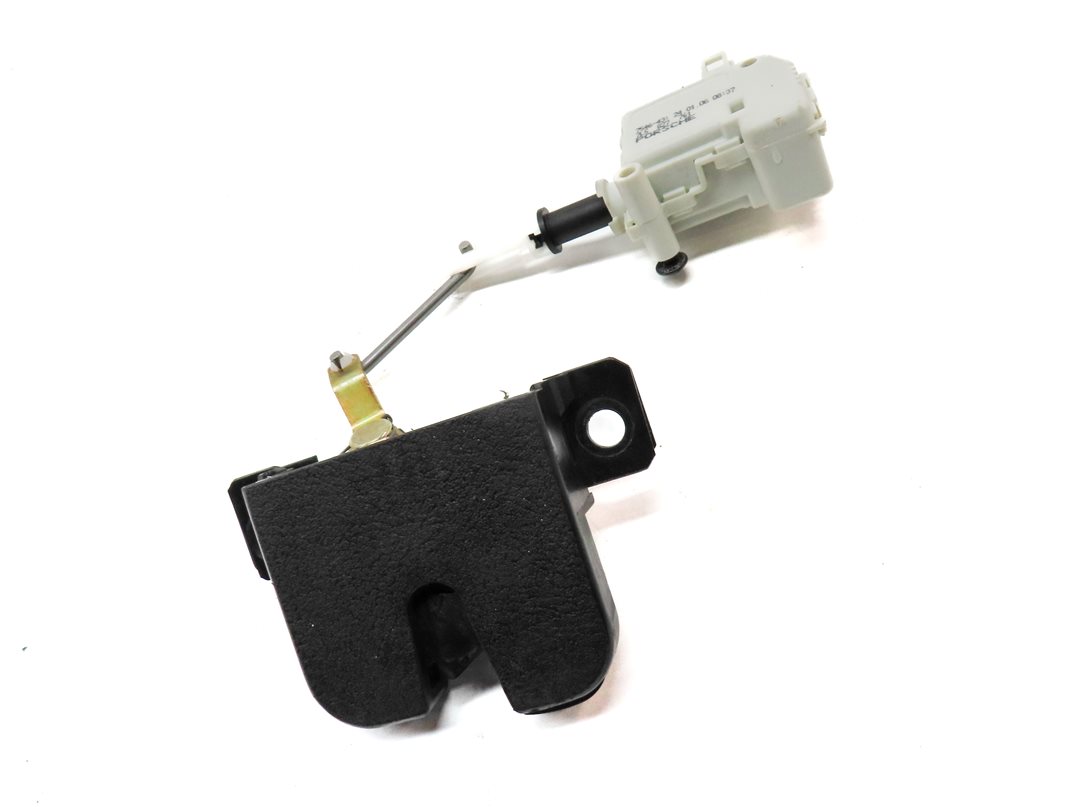Thumbnail 3: 2006 PORSCHE CAYENNE S (955) REAR LOWER TRUNK LOCK LATCH & SERVO MOTOR