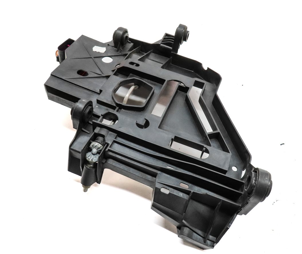2006 PORSCHE CAYENNE S (955) FRONT RIGHT PASSENGER HEADLIGHT MOUNT BRACKET