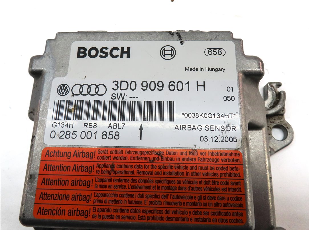 Thumbnail 4: 2006 PORSCHE CAYENNE (955) SRS BAG CONTROL MODULE COMPUTER