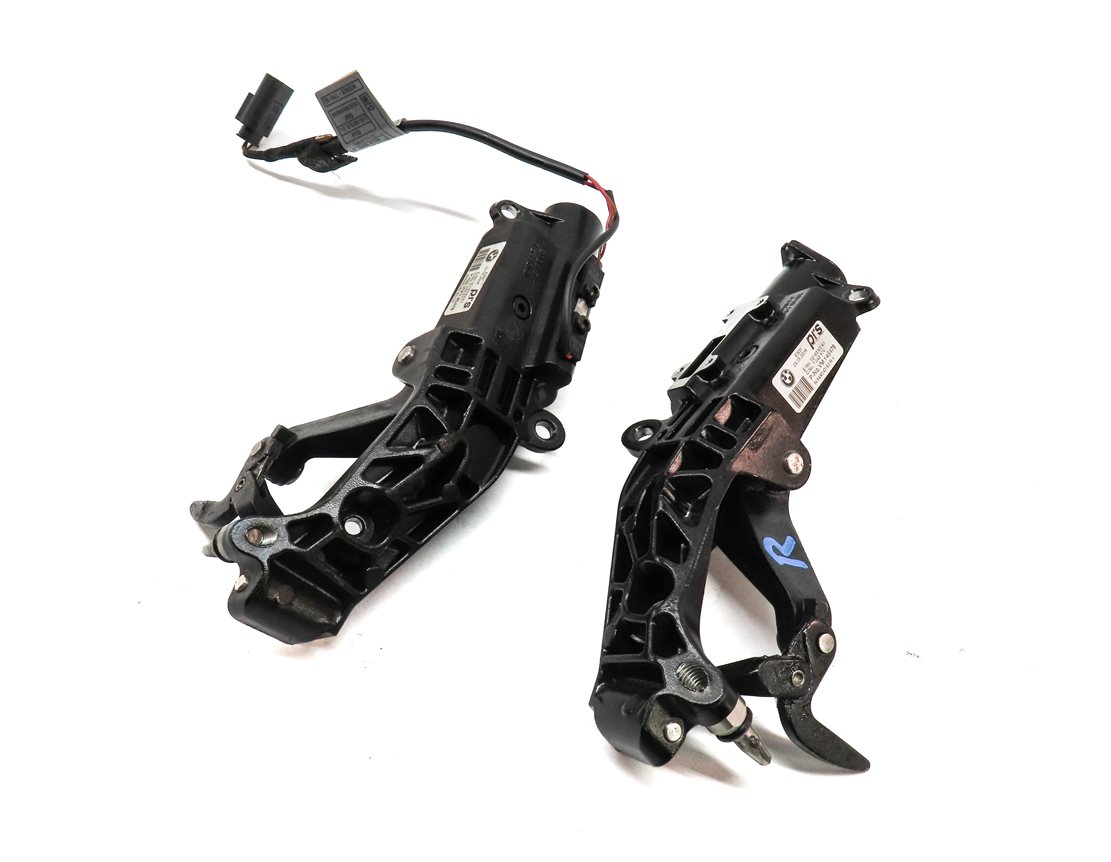 Thumbnail 1: 2007 BMW Z4 ROADSTER (E85) LEFT & RIGHT CONVERTIBLE TOP LOCK LATCH SET-2
