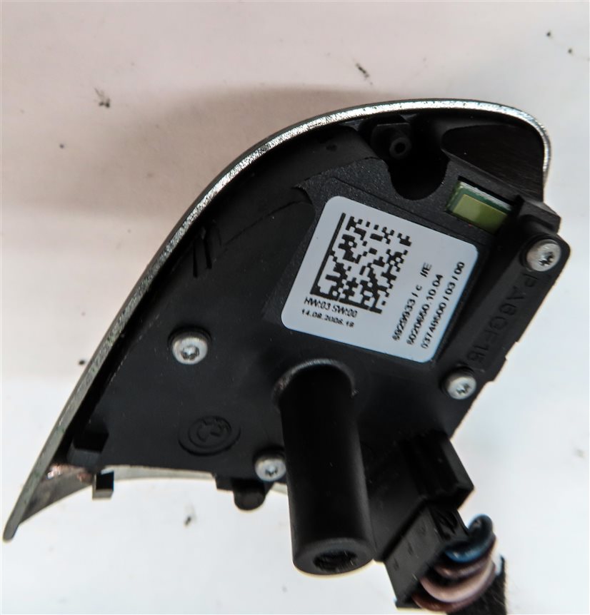 Thumbnail 7: 2007 BMW Z4 ROADSTER (E85) STEERING WHEEL RADIO PHONE SWITCH BUTTON SET-2