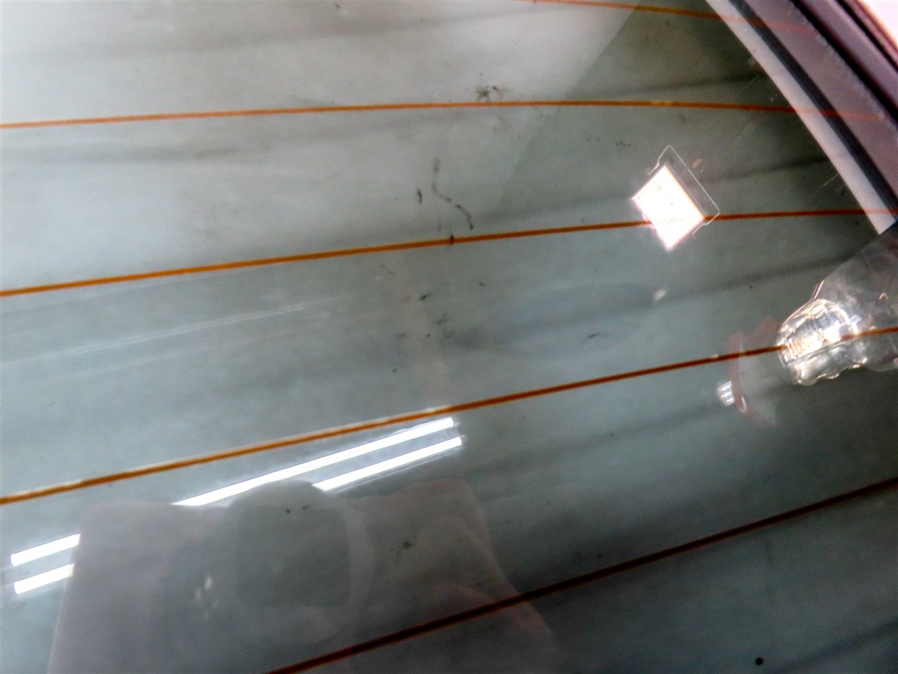 Thumbnail 7: 2003-2008 BMW Z4 (E85) ROADSTER - REAR CONVERTIBLE TOP GLASS WINDOW (HEATED)