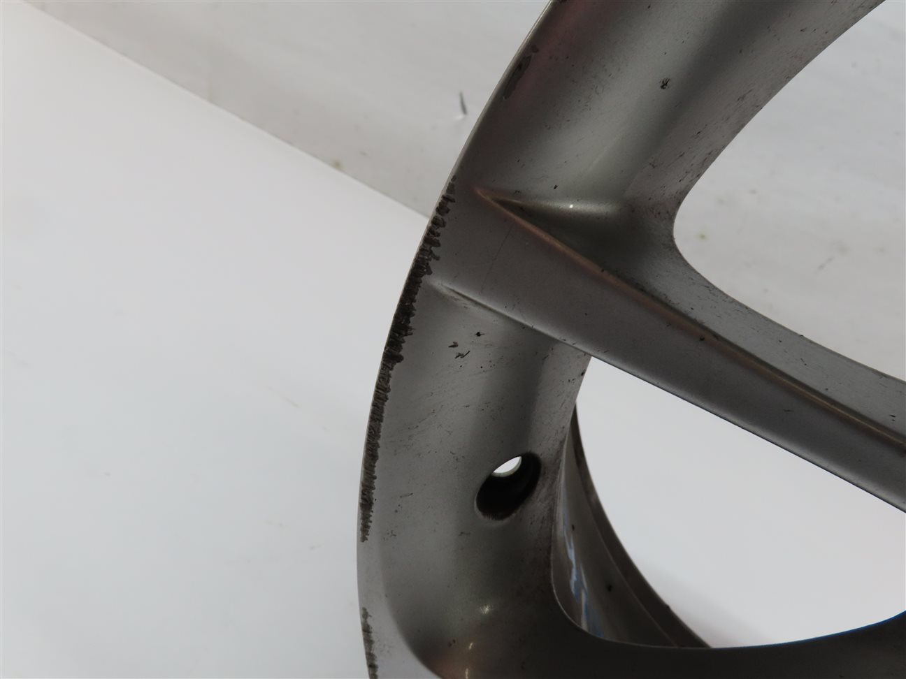 Thumbnail 7: 2003-2008 BMW Z4 (E85) 17x8 ALUMINUM ALLOY 10-SPOKE WHEEL RIM