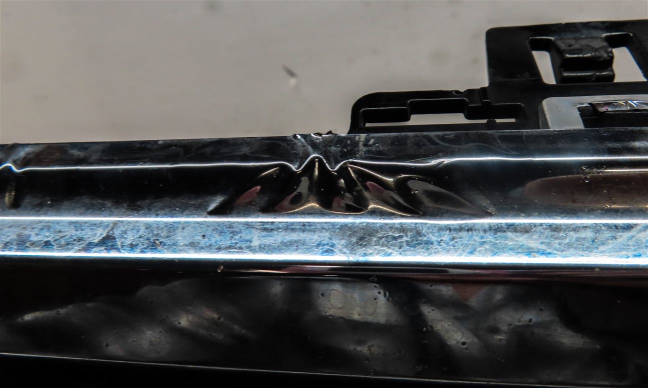Thumbnail 10: 2012-2015 AUDI A6 (C7) FRONT CENTER HOOD GRILLE TRIM AIR VENT