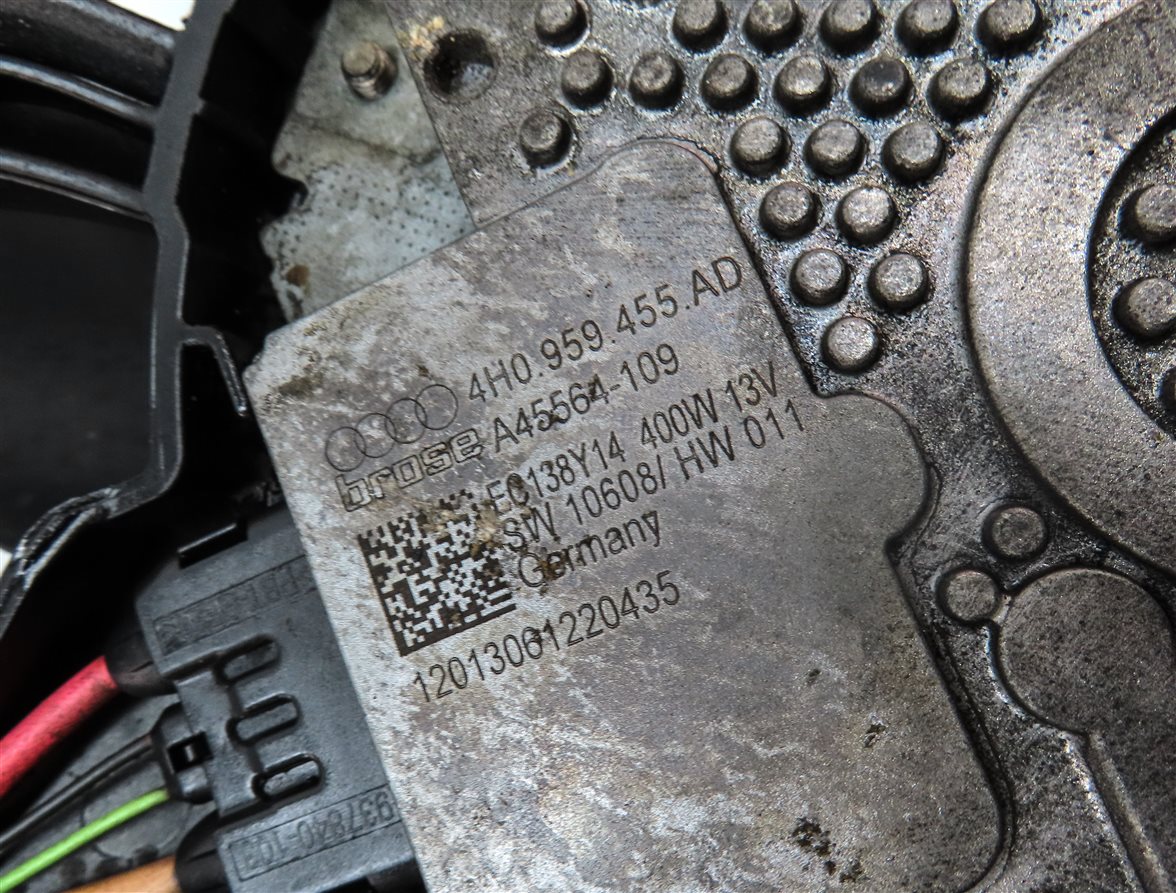 Thumbnail 7: 12-18 AUDI A6 A7 (C7) 3.0L SUPERCHARGED ENGINE RADIATOR COOLING FAN w/ SHROUD