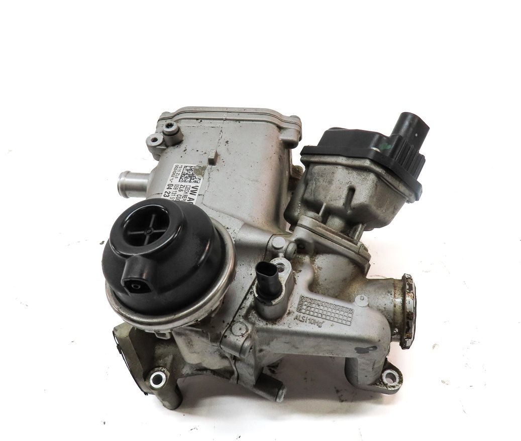 Thumbnail 4: 2014 AUDI A6 (C7 4G) 3.0L DIESEL (CPNB) ENGINE EGR COOLER w/ ACTUATOR