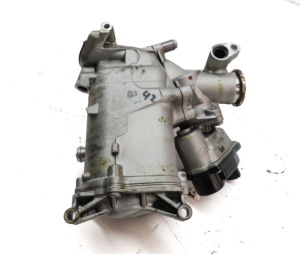 Thumbnail 6: 2014 AUDI A6 (C7 4G) 3.0L DIESEL (CPNB) ENGINE EGR COOLER w/ ACTUATOR