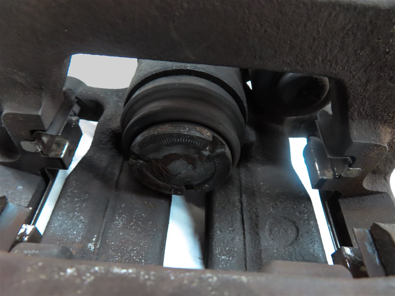 Thumbnail 7: 2012-2017 AUDI A6 A7 (C7) RIGHT PASSENGER REAR DISC BRAKE CALIPER (330mm ROTOR)
