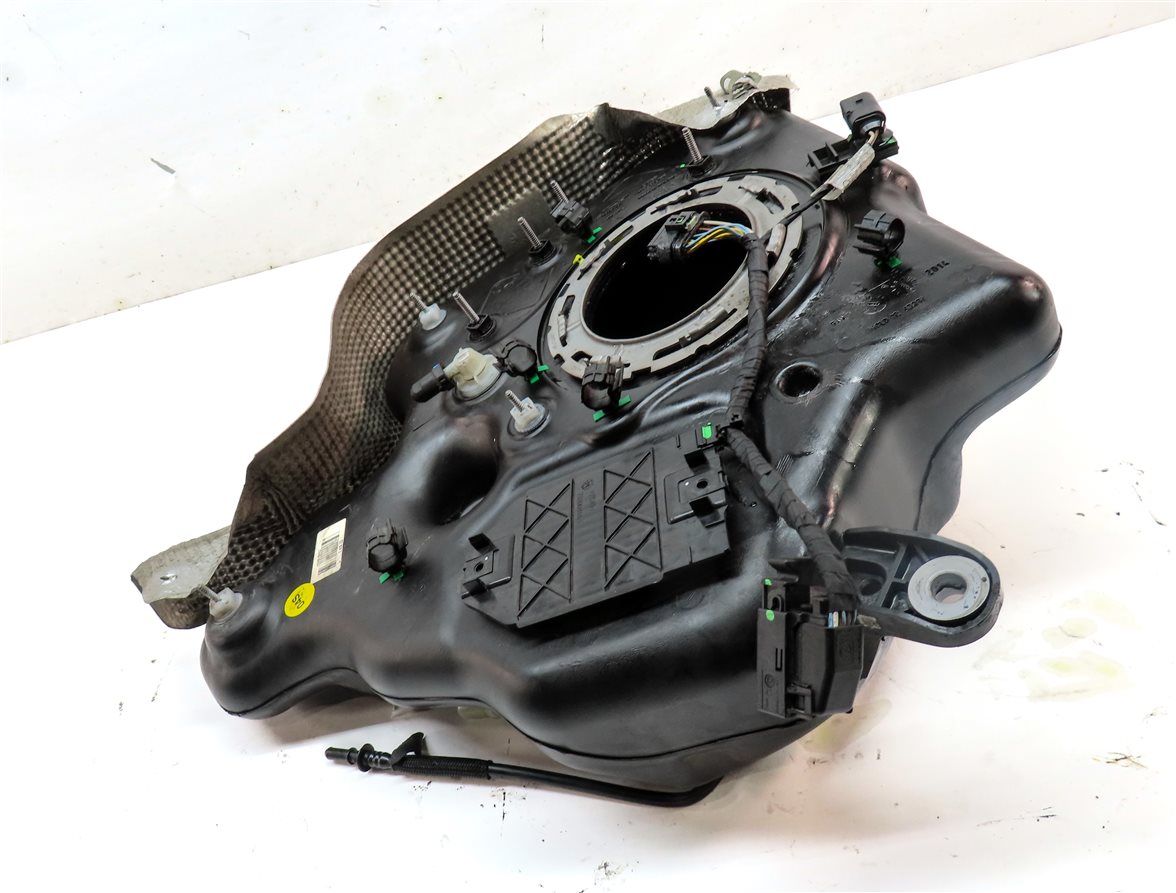 Thumbnail 3: 2014 AUDI A6 (C7 4G) 3.0L DIESEL (CPNB) ENGINE DEF TANK