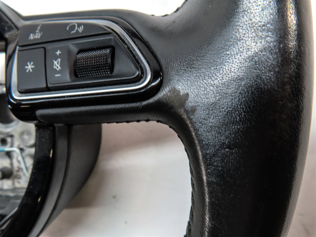 Thumbnail 7: 12-18 A6 A7 S6 S7 RS7 3 SPOKE TIPTRONIC STEERING WHEEL & PADDLE SHIFTERS (Black)