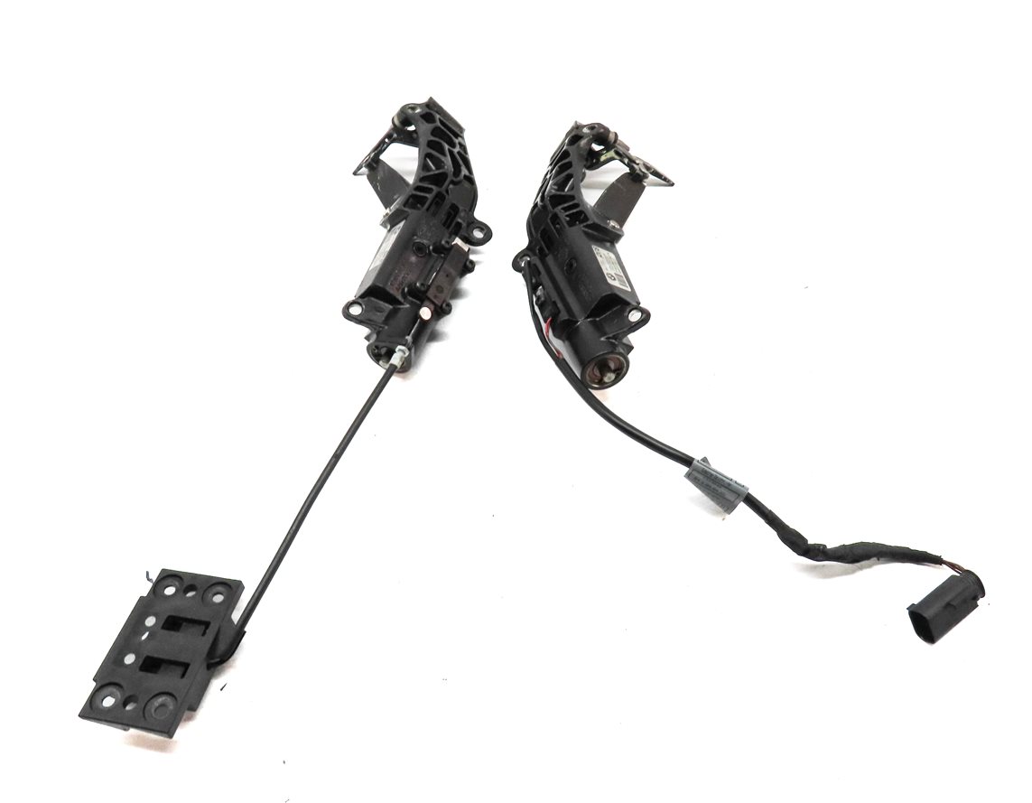 Thumbnail 4: 2005 BMW Z4 (E85) CONVERTIBLE TOP LEFT & RIGHT LOCK LATCH SET/2