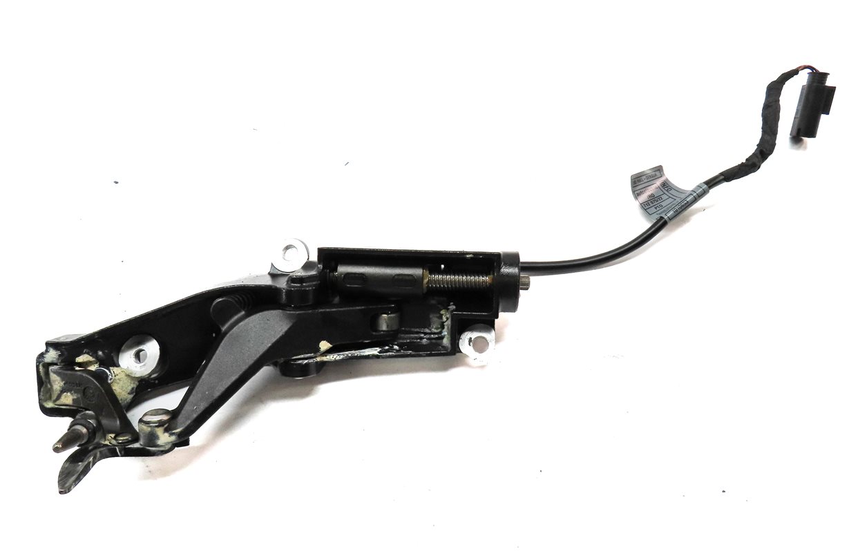 Thumbnail 6: 2005 BMW Z4 (E85) CONVERTIBLE TOP LEFT & RIGHT LOCK LATCH SET/2