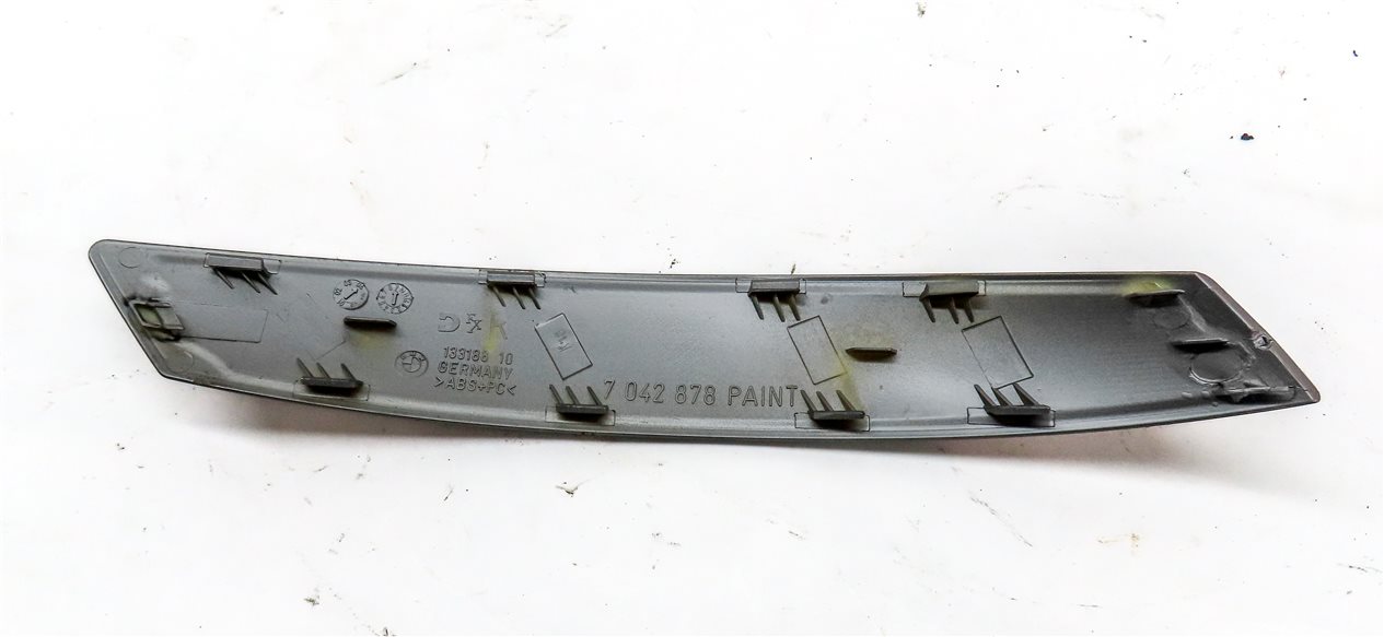 Thumbnail 4: 05 BMW Z4 CONVERTIBLE (E85) FRONT RIGHT PASSENGER INTERIOR DOOR GRAB HANDLE TRIM