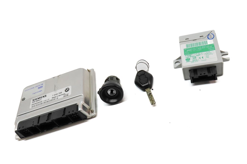 Thumbnail 3: 03-05 BMW Z4 (E85) 2.5L M54 ENGINE ECM DME IMMOBILIZER CONTROL MODULE KEY SET