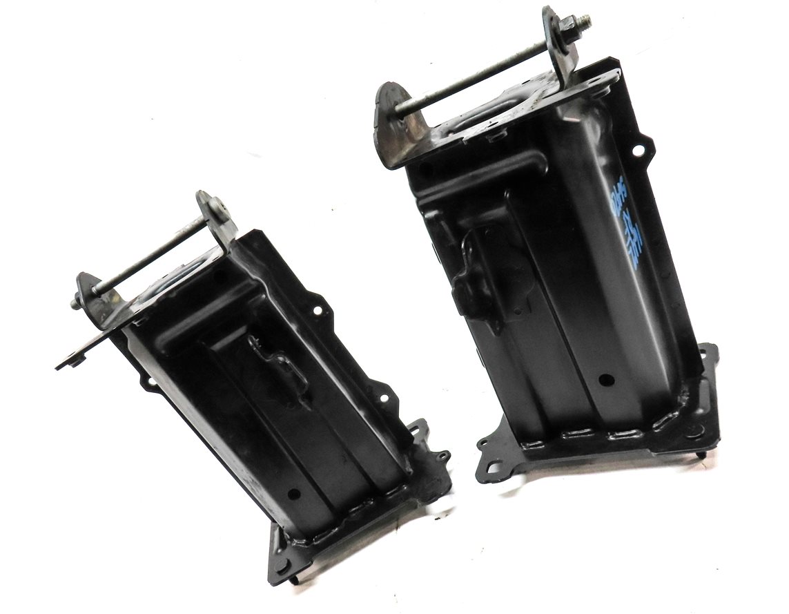Thumbnail 3: 2003-2008 BMW Z4 (E85) FRONT LEFT & RIGHT BUMPER REINFORCEMENT BRACKET SET 2