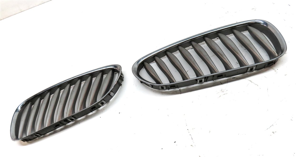 Thumbnail 4: 2003-2008 BMW Z4 (E85) FRONT LEFT & RIGHT CHROME HOOD VENT GRILLE SET (2)