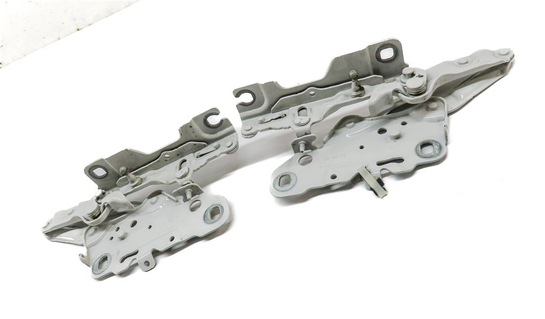 Thumbnail 3: 2018-2023 BMW X3 (G01 G02) FRONT LEFT & RIGHT HOOD HINGE SET 2 (WHITE)