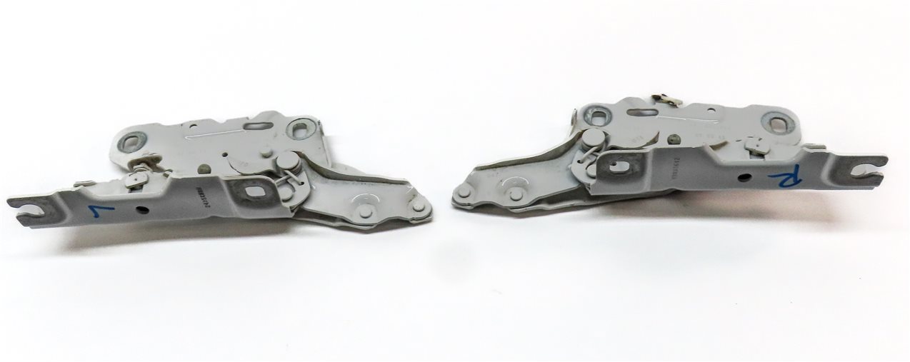 Thumbnail 4: 2018-2023 BMW X3 (G01 G02) FRONT LEFT & RIGHT HOOD HINGE SET 2 (WHITE)
